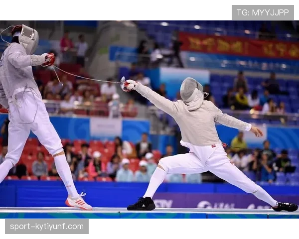 仲满真是个谜，赛场上拼命到疯，生活里却像隐士一样，工资咋都没他名字响？